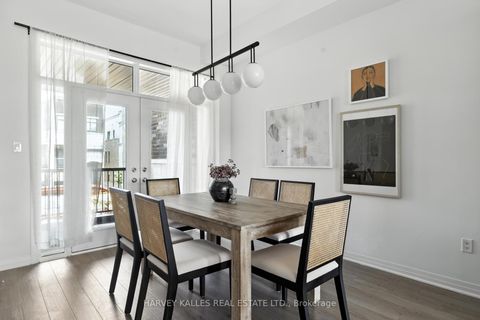 Photo 3 at 37 Arianna Crescent, Patterson, Vaughan
