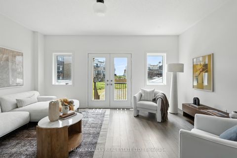 Photo 25 at 37 Arianna Crescent, Patterson, Vaughan