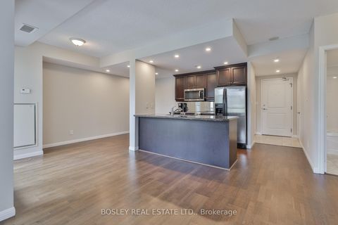 Photo 6 at 412 - 900 Mount Pleasant Road, Mount Pleasant West, Toronto