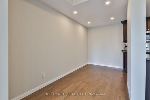 Photo 10 at 412 - 900 Mount Pleasant Road, Mount Pleasant West, Toronto