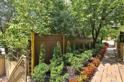 Photo 36 at 412 - 900 Mount Pleasant Road, Mount Pleasant West, Toronto