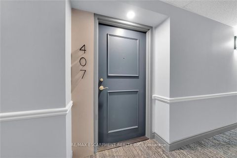 Photo 5 at 407 - 2300 Parkhaven Boulevard E, RO River Oaks, Oakville