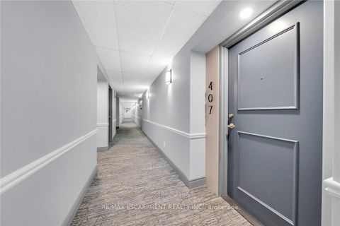 Photo 7 at 407 - 2300 Parkhaven Boulevard E, RO River Oaks, Oakville
