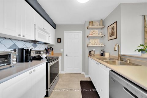 Photo 11 at 407 - 2300 Parkhaven Boulevard E, RO River Oaks, Oakville
