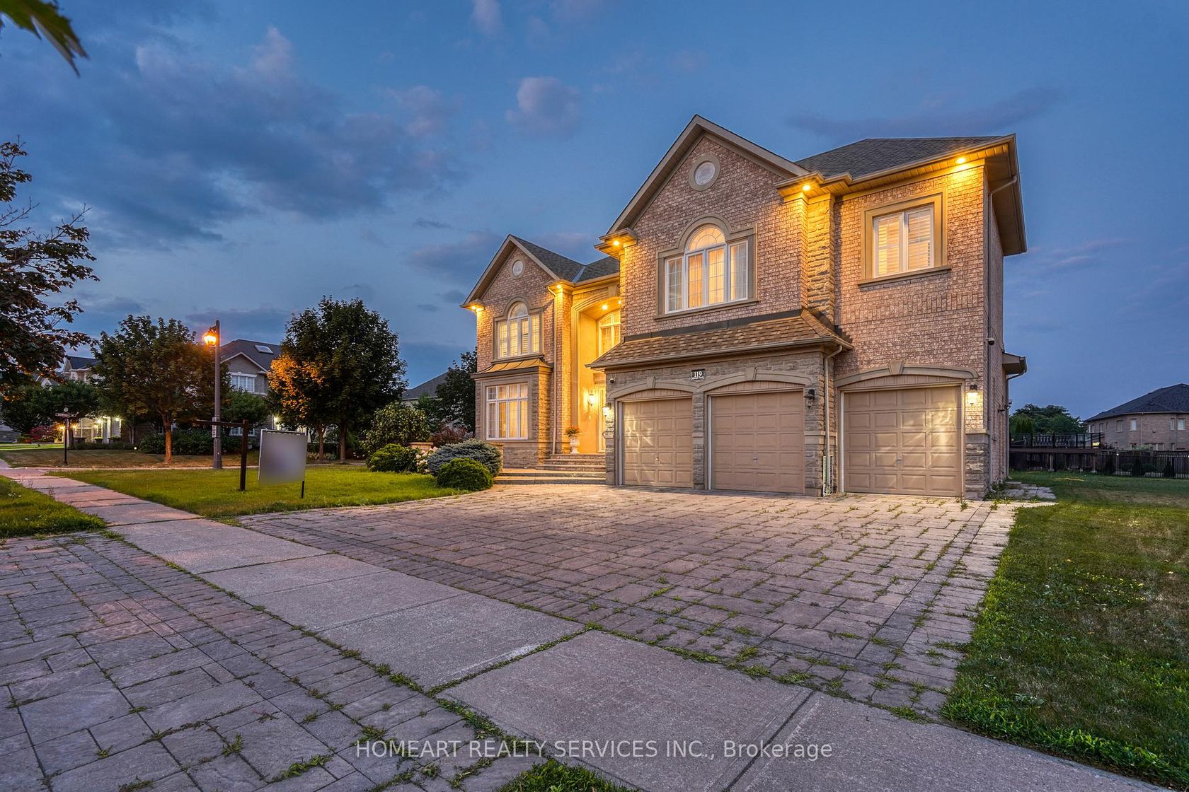 119 Boake Trail, Bayview Hill, Richmond Hill by Loree Meneguzzi Real Estate 119 Boake Trail, Bayview Hill, Richmond Hill