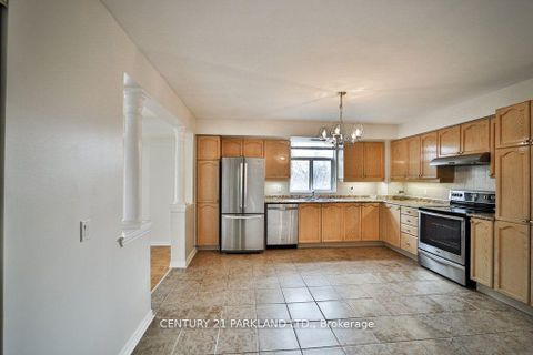 Photo 3 at 202 - 2506 Rutherford Road, Maple, Vaughan