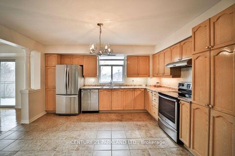 Photo 5 at 202 - 2506 Rutherford Road, Maple, Vaughan