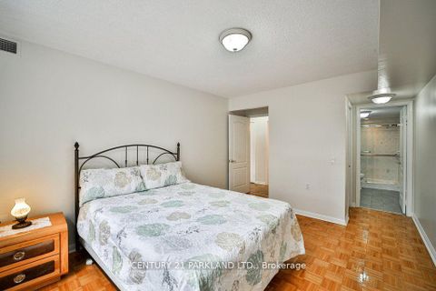 Photo 9 at 202 - 2506 Rutherford Road, Maple, Vaughan