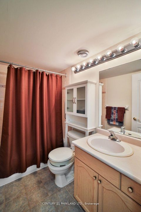 Photo 16 at 202 - 2506 Rutherford Road, Maple, Vaughan