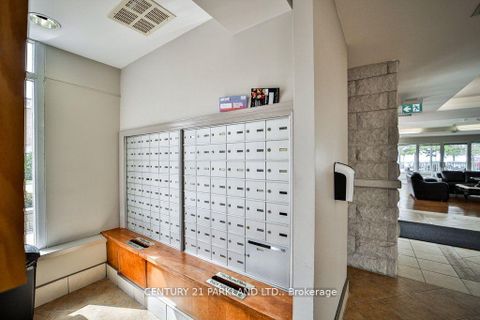 Photo 36 at 202 - 2506 Rutherford Road, Maple, Vaughan