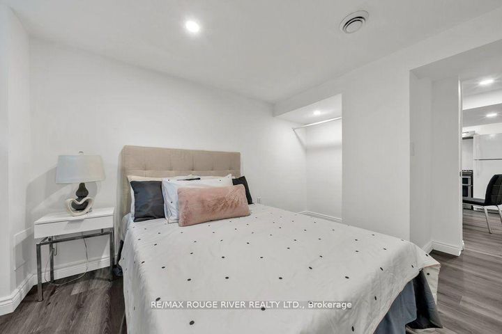 Photo 33 at 786 Mary Street N, Centennial, Oshawa