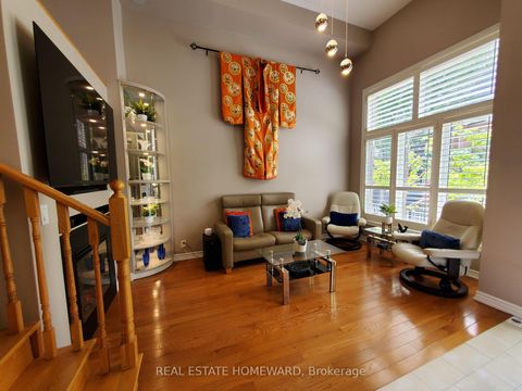 Photo 5 at 257 Milan Street, Moss Park, Toronto