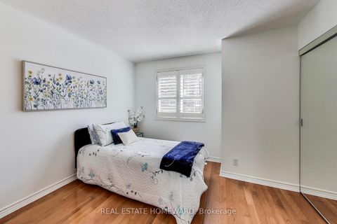 Photo 30 at 257 Milan Street, Moss Park, Toronto