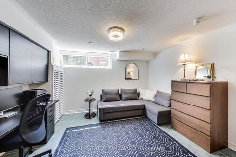 Photo 36 at 257 Milan Street, Moss Park, Toronto