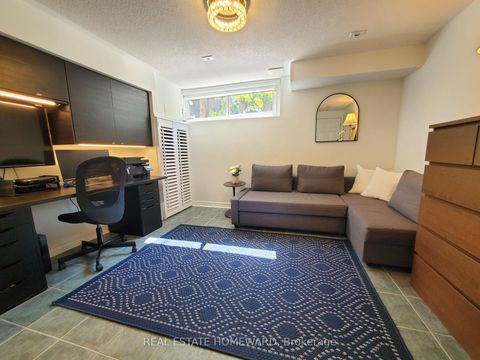 Photo 37 at 257 Milan Street, Moss Park, Toronto