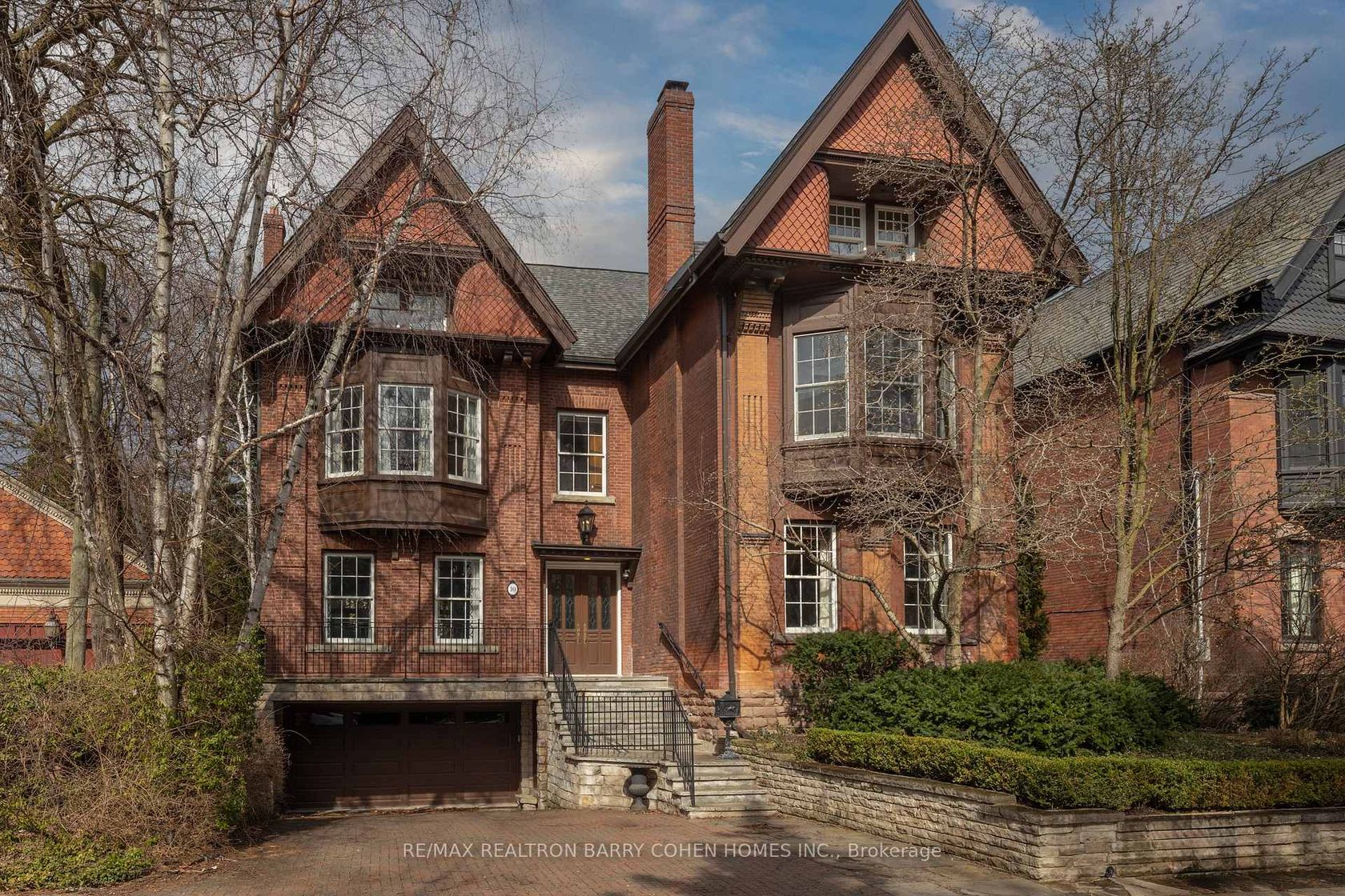 10 Pine Hill Road, Moore Park, Toronto 