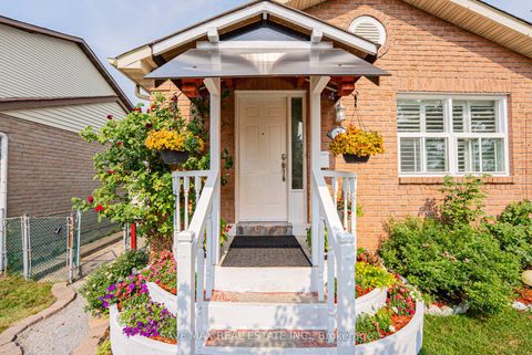 Photo 6 at 26 Fawcett Trail, Malvern, Toronto