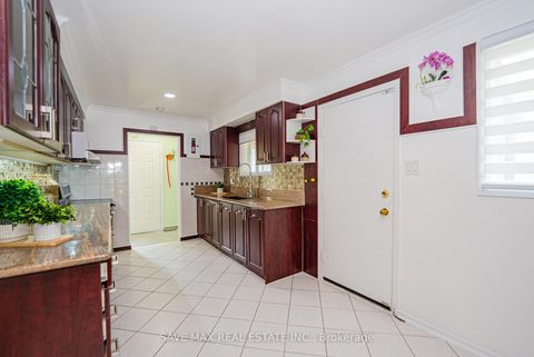 Photo 18 at 26 Fawcett Trail, Malvern, Toronto
