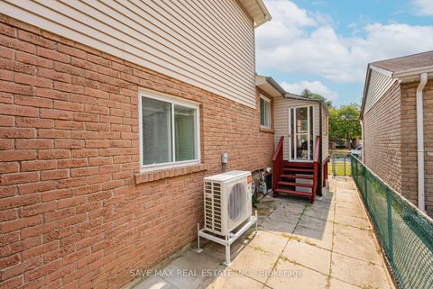 Photo 45 at 26 Fawcett Trail, Malvern, Toronto