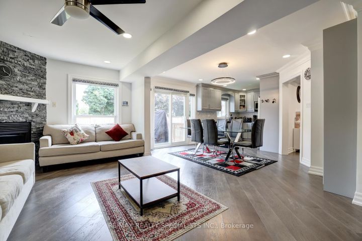 Photo 16 at 2615 Comet Court, Sheridan, Mississauga