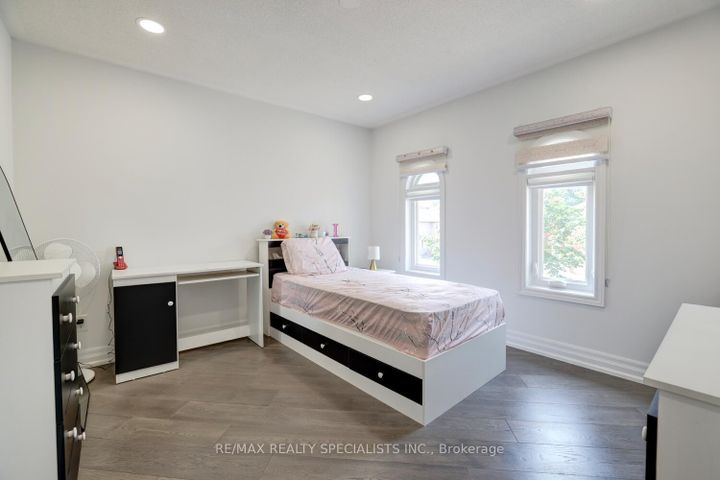 Photo 26 at 2615 Comet Court, Sheridan, Mississauga