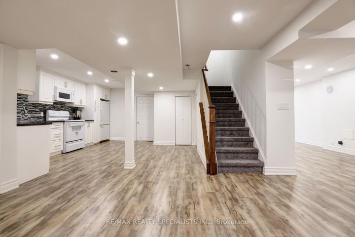 Photo 29 at 2615 Comet Court, Sheridan, Mississauga