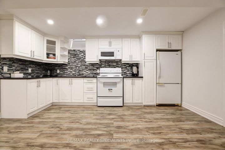 Photo 32 at 2615 Comet Court, Sheridan, Mississauga