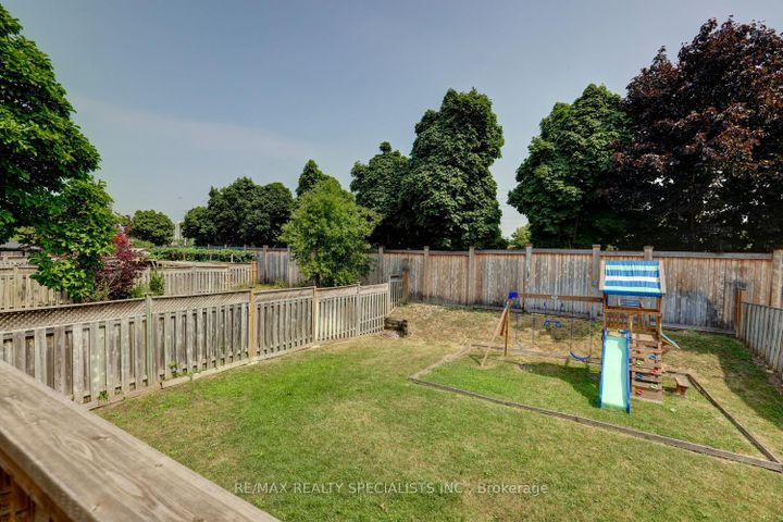 Photo 37 at 2615 Comet Court, Sheridan, Mississauga