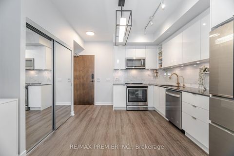 Photo 11 at 317 - 100 Eagle Rock Way, Rural Vaughan, Vaughan