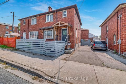 Photo 1 at 722 Weston Road, Smythe, Toronto