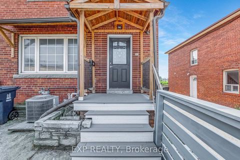 Photo 2 at 722 Weston Road, Smythe, Toronto