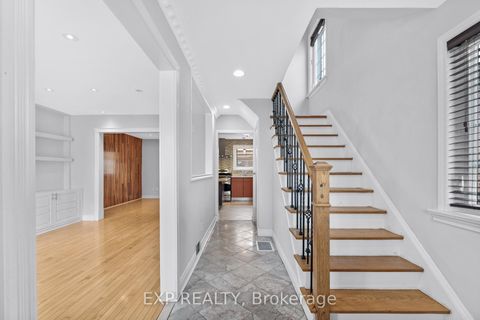 Photo 4 at 722 Weston Road, Smythe, Toronto