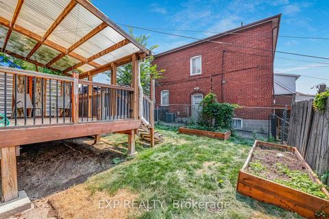 Photo 34 at 722 Weston Road, Smythe, Toronto