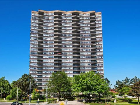 Photo 1 at 305 - 3151 Bridletowne Circle, L'Amoreaux, Toronto