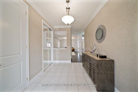 Photo 2 at 324 Chatfield Drive S, Vellore Village, Vaughan
