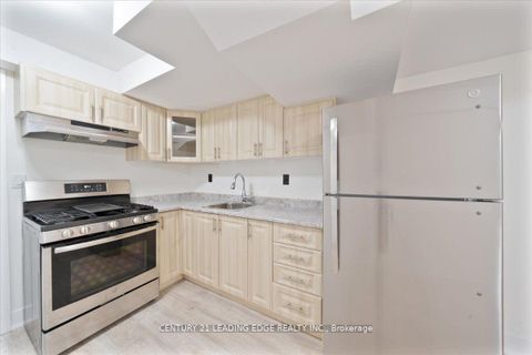 Photo 32 at 324 Chatfield Drive S, Vellore Village, Vaughan