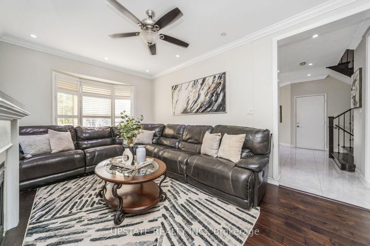 Photo 11 at 48 Clementine Drive, Bram West, Brampton
