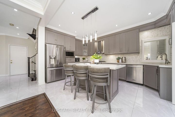 Photo 13 at 48 Clementine Drive, Bram West, Brampton