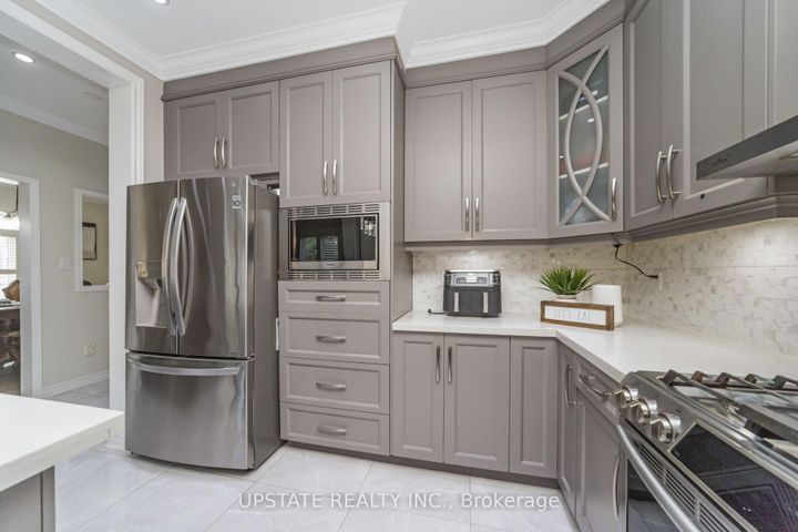 Photo 15 at 48 Clementine Drive, Bram West, Brampton