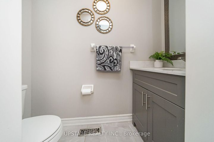 Photo 17 at 48 Clementine Drive, Bram West, Brampton