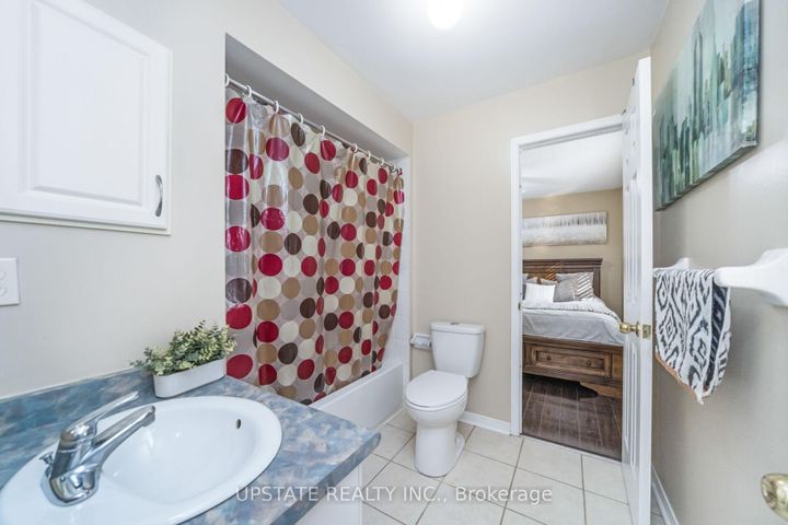 Photo 26 at 48 Clementine Drive, Bram West, Brampton