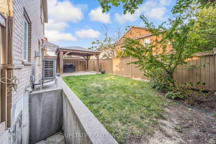 Photo 32 at 48 Clementine Drive, Bram West, Brampton
