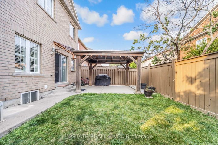Photo 33 at 48 Clementine Drive, Bram West, Brampton
