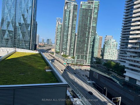 Photo 2 at 1306 - 55 Bremner Boulevard, Waterfront Communities C1, Toronto