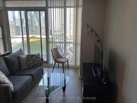 Photo 6 at 1306 - 55 Bremner Boulevard, Waterfront Communities C1, Toronto