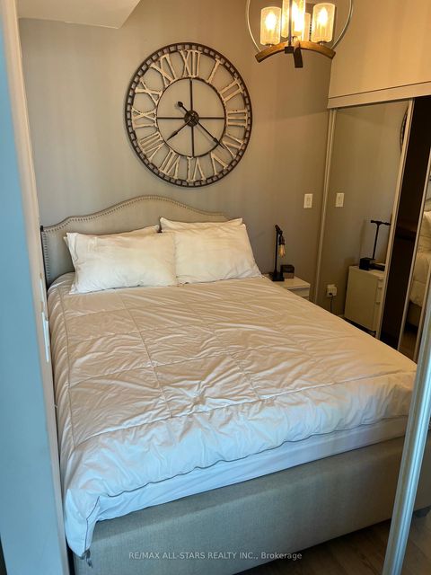 Photo 8 at 1306 - 55 Bremner Boulevard, Waterfront Communities C1, Toronto
