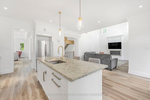 Photo 9 at 1409 Tansley Drive, WO West, Oakville