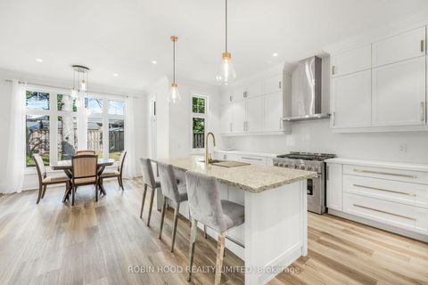 Photo 14 at 1409 Tansley Drive, WO West, Oakville