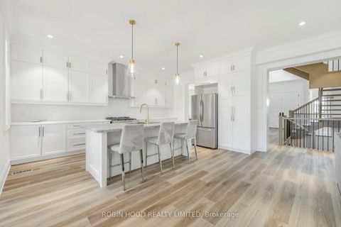 Photo 17 at 1409 Tansley Drive, WO West, Oakville