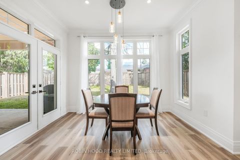 Photo 18 at 1409 Tansley Drive, WO West, Oakville